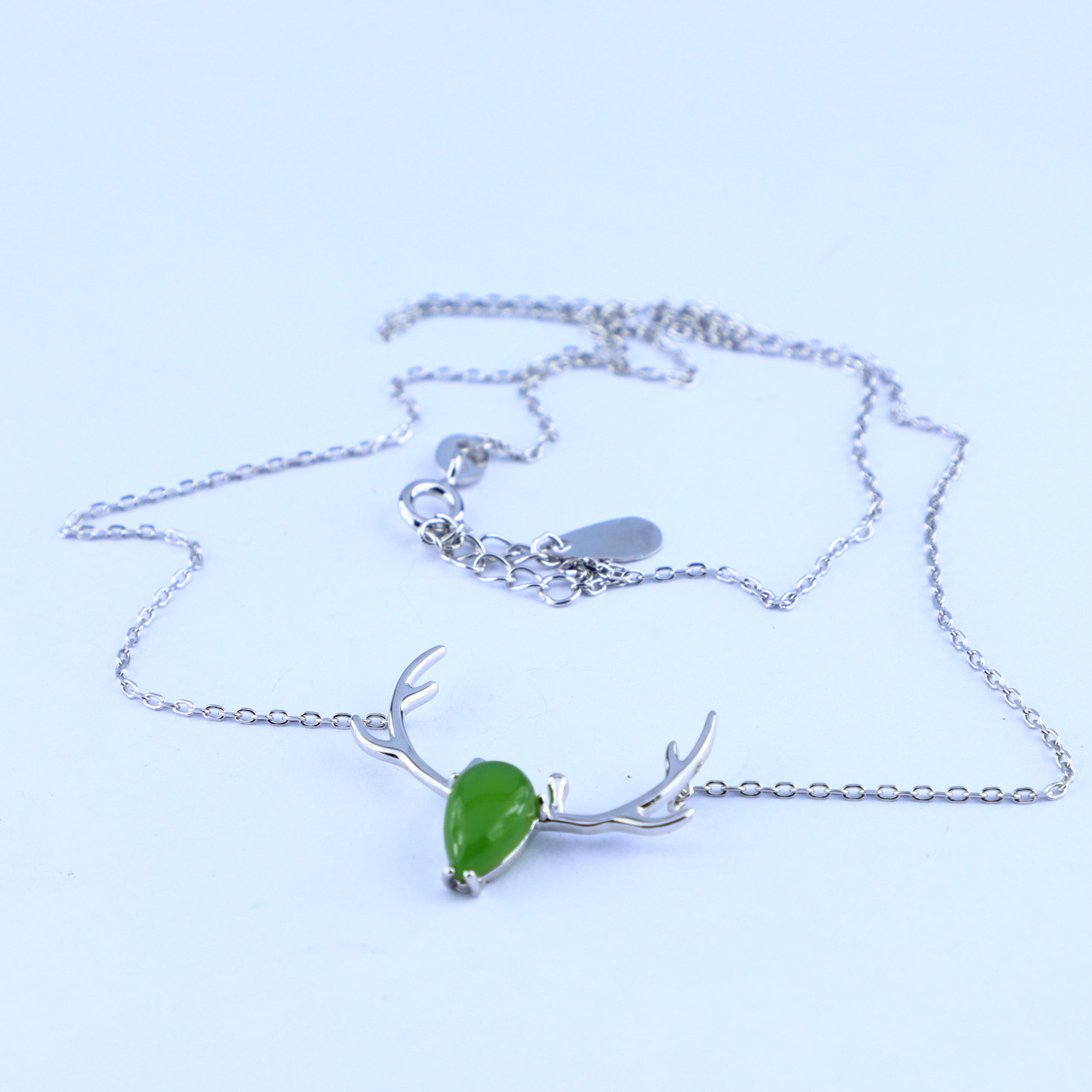N9174 Nephrite Necklace