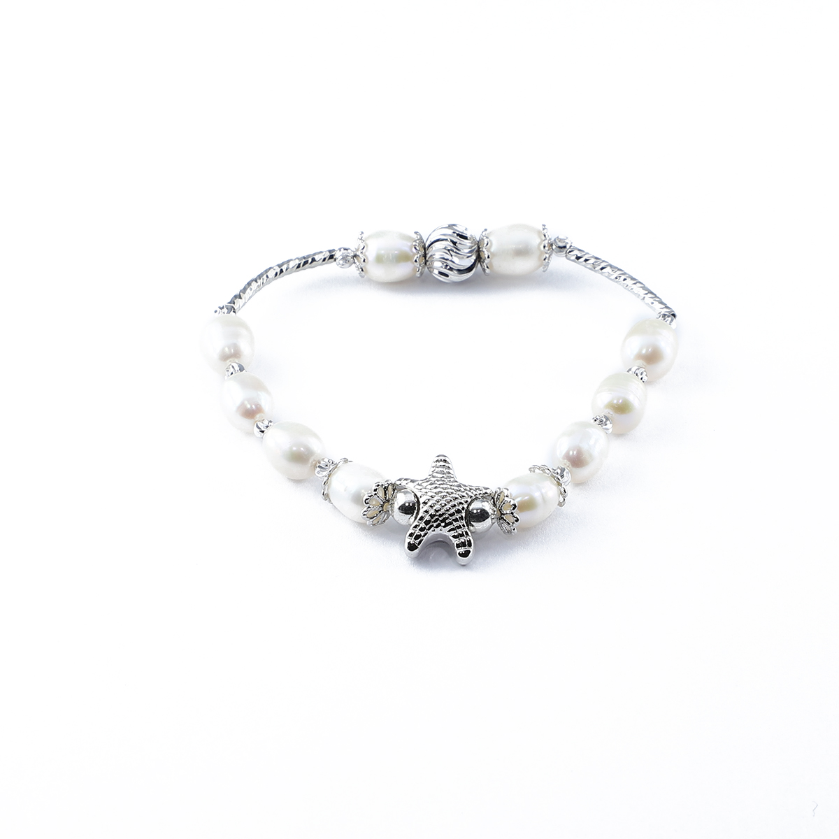 Pearl Bracelet with Metal Starfish