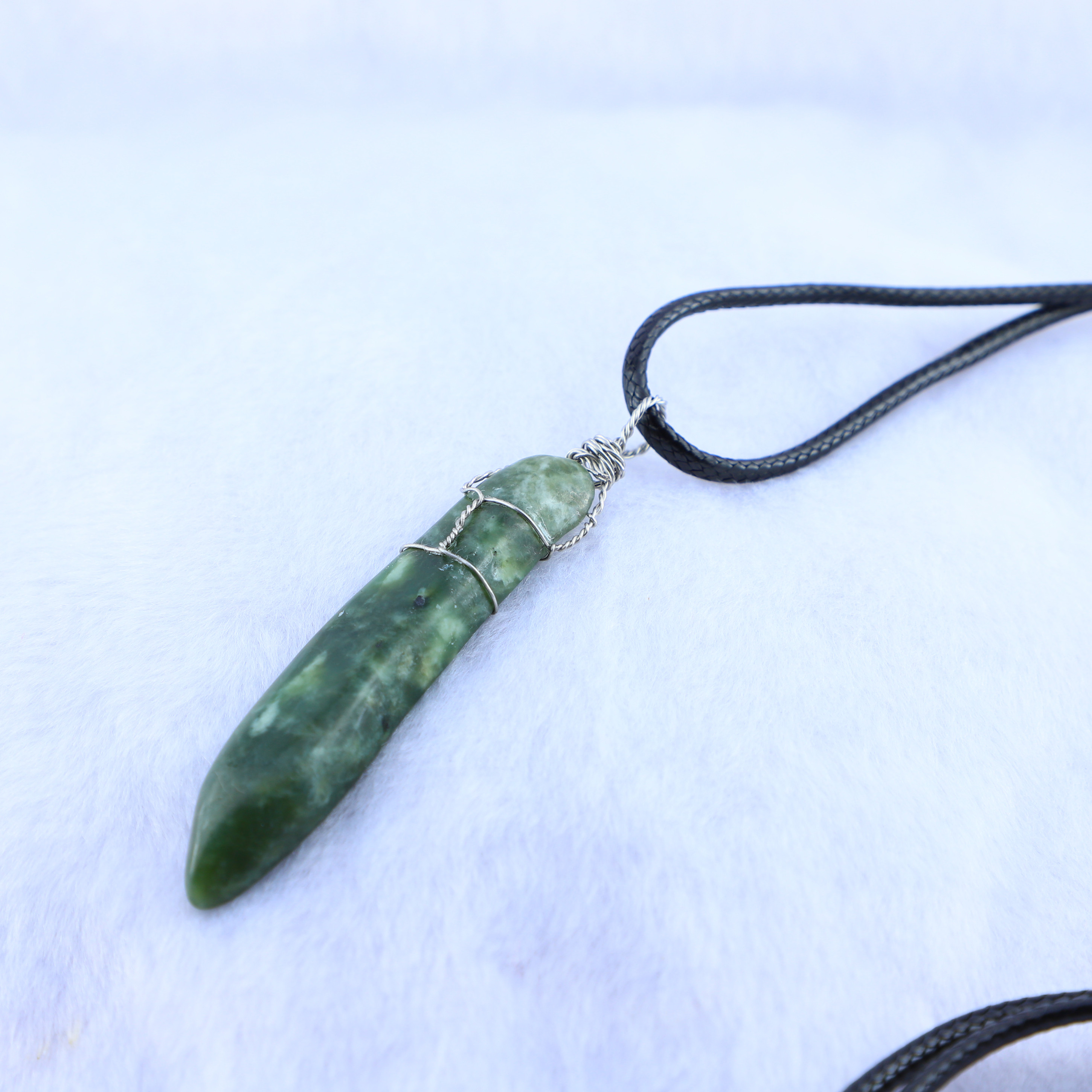 003 Nephrite Twining Necklace